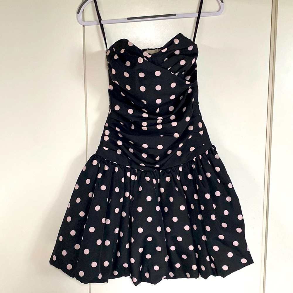 Strapless puffy polka dot dress. In perfect condition! Had lots of compliments
